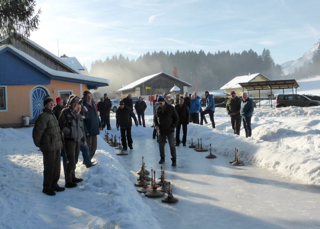 Senioren-Eisschiessen