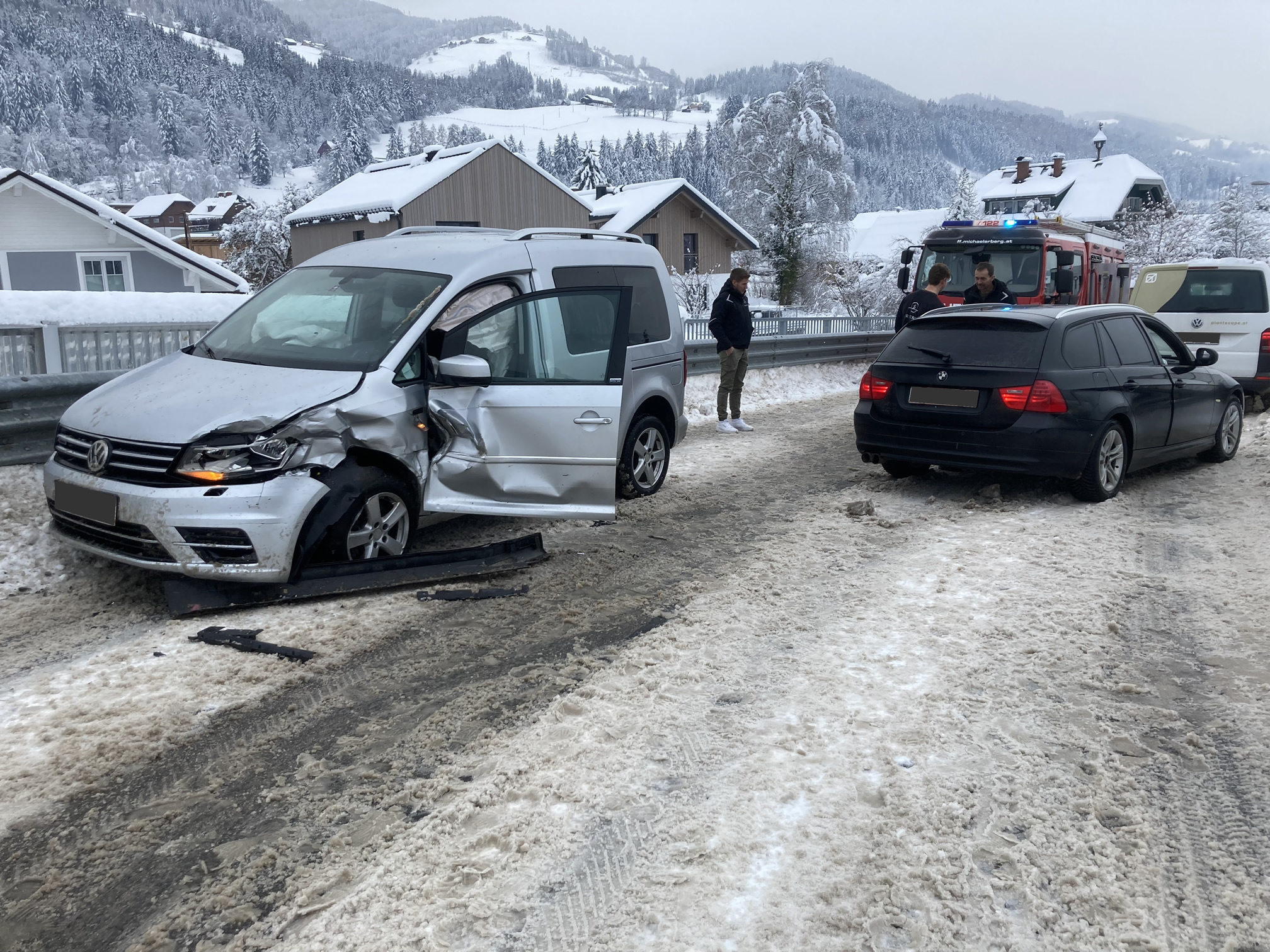 Verkehrsunfall Überführung Moosheim